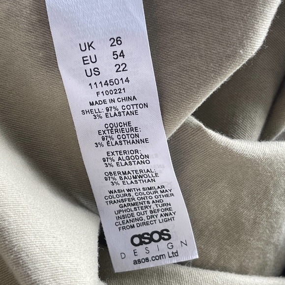 Asos Curve Shorts Womens‎ Size 22 Tan Flat Front Cuffed Plus - Picture 6 of 9